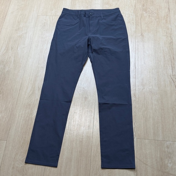 Vuori Meta Athletic Slim Fit Pants charcoal, SIZE 32 - Picture 5 of 11